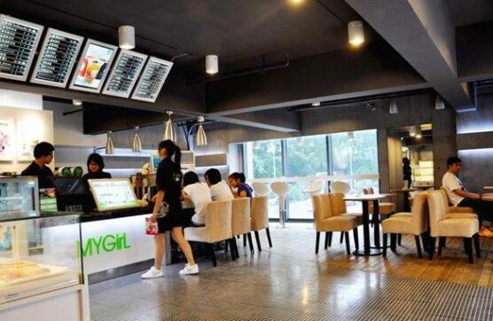 蜜菓奶茶让您开奶茶加盟店全程后顾无忧