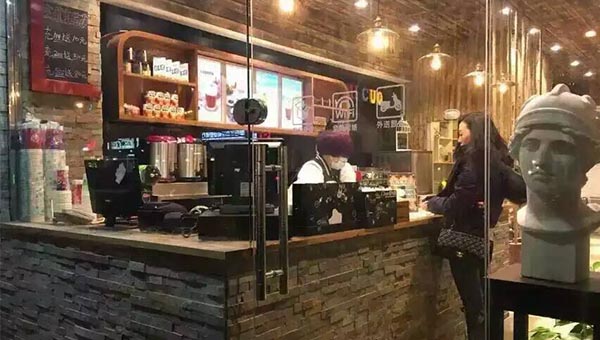 男人创业开一家奶茶加盟店怎么样？