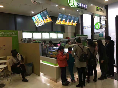 一年内，80后年轻小伙便拥有了10家蜜菓奶茶店！