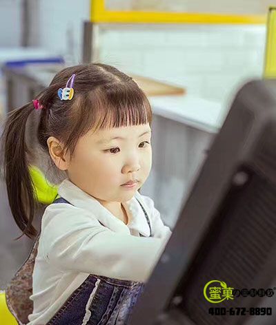 在成都开蜜菓奶茶加盟店怎么样
