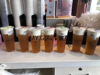 开奶茶店,加盟好还是自主经营好