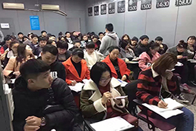 奶茶店加盟只是适合于年轻创业者吗？