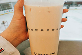 恭喜刘女士打款成功签约北京蜜菓加盟店！